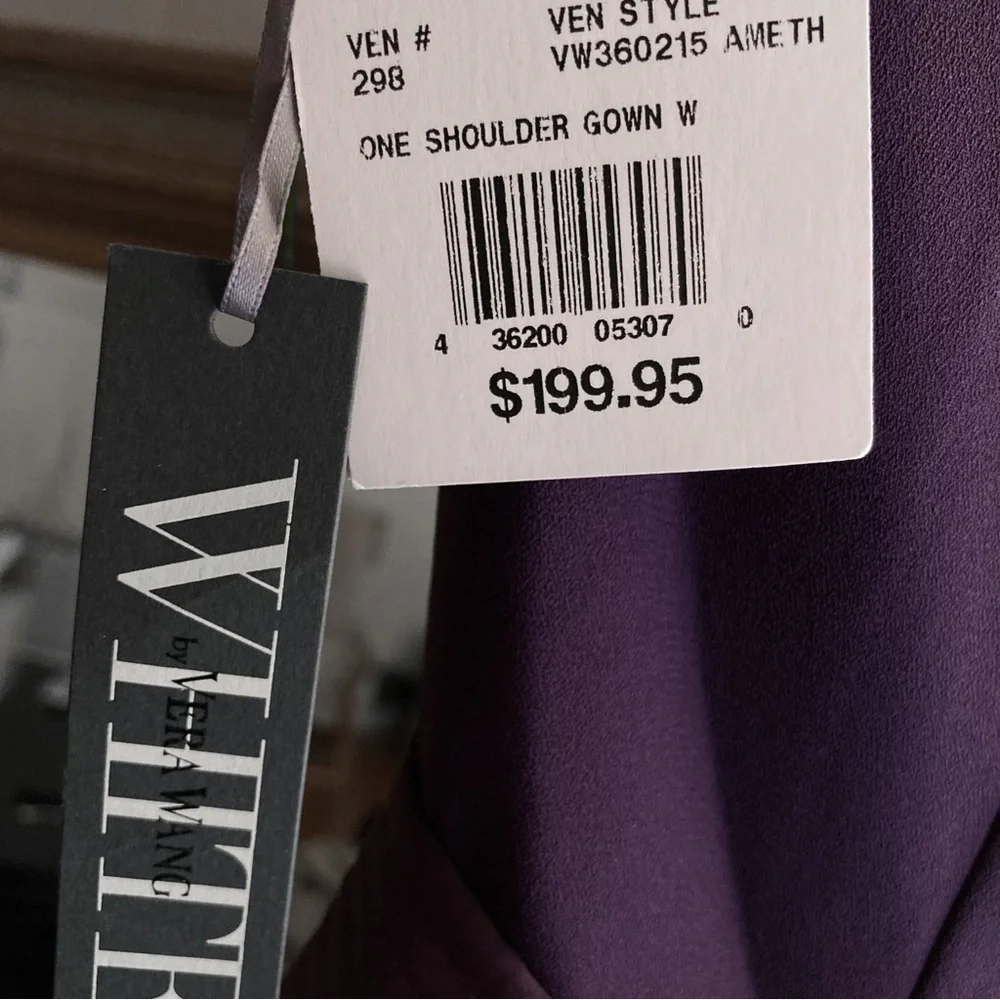 NWT vera wang gown - Picture 6 of 6